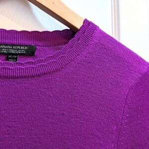 Banana Republic NWOT Purple Candy, Merino Wool Scalloped Crew Neck Sweater XS